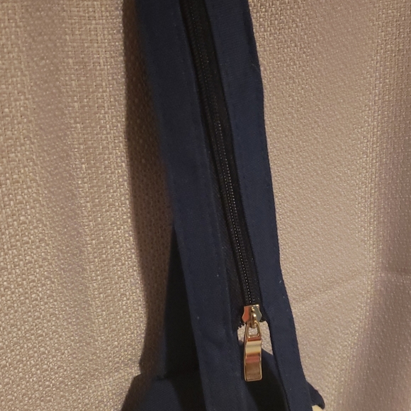 Small backpack 🎒 - Picture 3 of 6